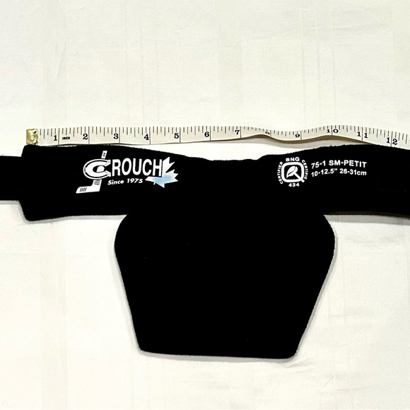 Kim Crouch Bib Neck Guard for Short Track and Hockey Sz 75-1 SM-PETIT - Picture 4 of 8